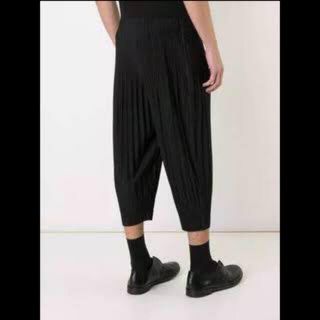 ISSEY MIYAKE（サルエルパンツ）のフリマアイテム一覧