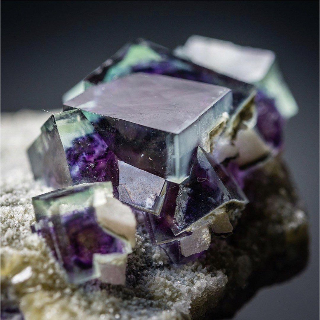 蛍石 フローライト C-987 天然石 原石 鉱物標本 鉱石 中国 内モンゴル