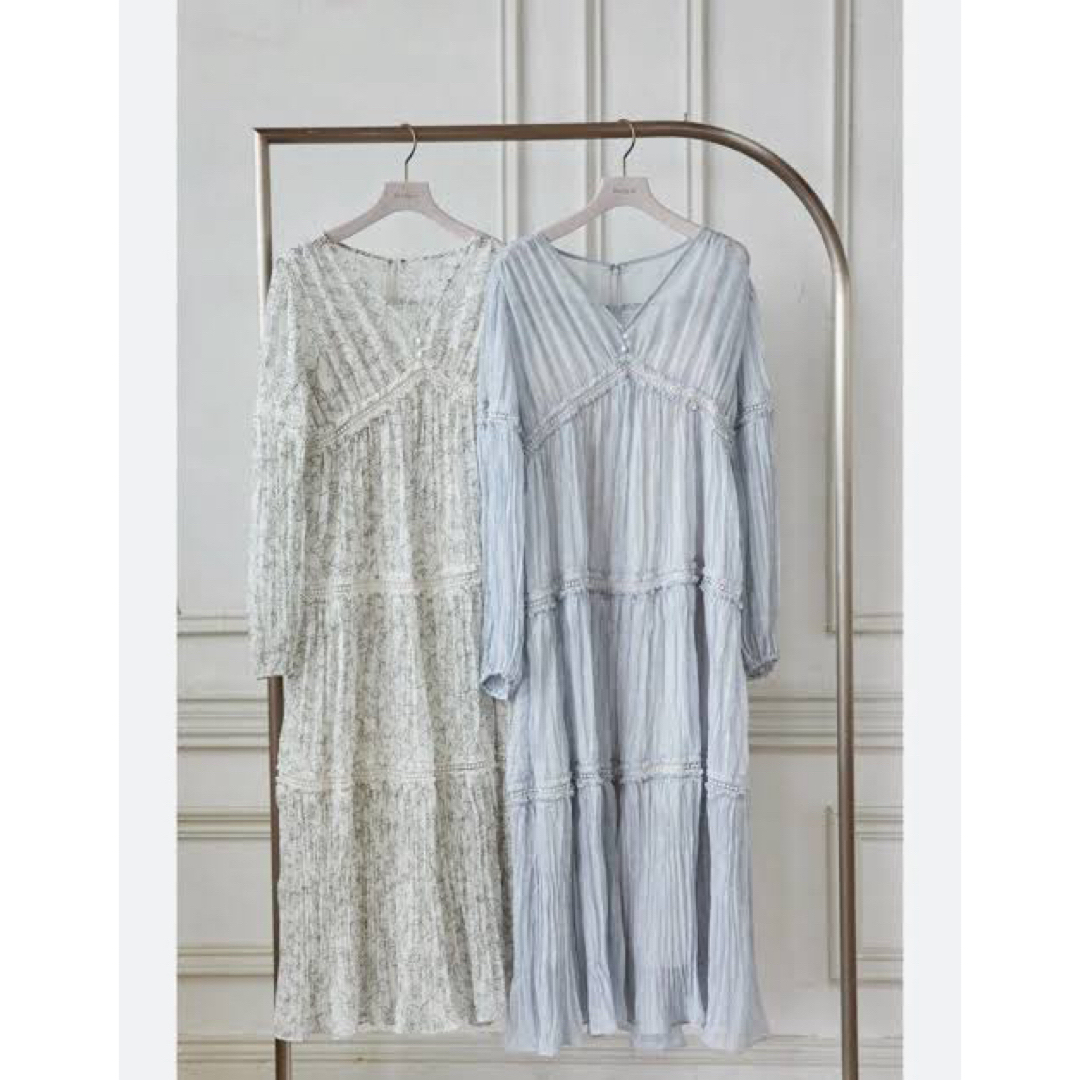 Her lip to - herlipto Monotone Floral Pleated Dressの通販 by ちー