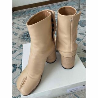 Maison Margiela（旧Maison Martin Margiela）（ブーツ ・ ベージュ系