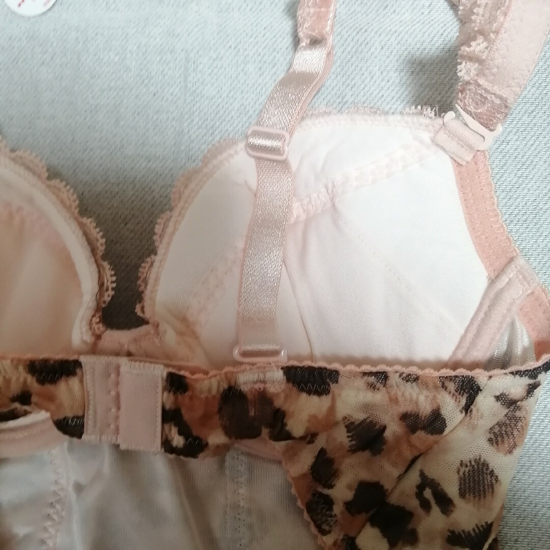 Wacoal - ワコール サルート ユートピアスリーインワン D65+ソングM