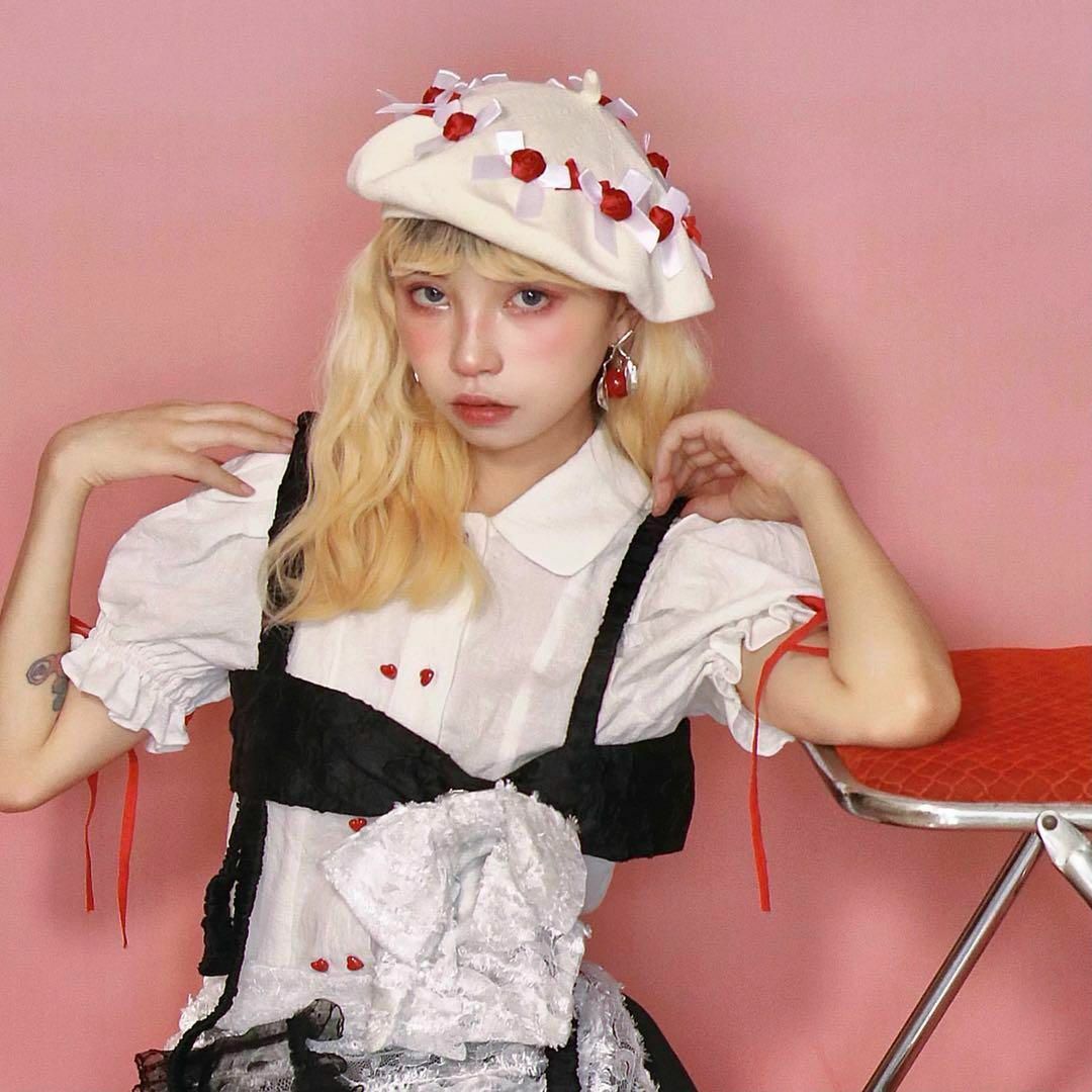 ハート型お花のベレー帽 白 レッド 赤 HEIHEI アベイル 赤チェック柄の