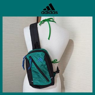 adidasのフリマアイテム一覧