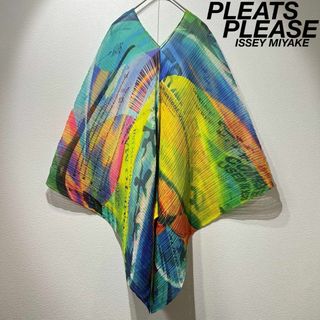 PLEATS PLEASE ISSEY MIYAKE（ストール/パシュミナ）のフリマアイテム一覧