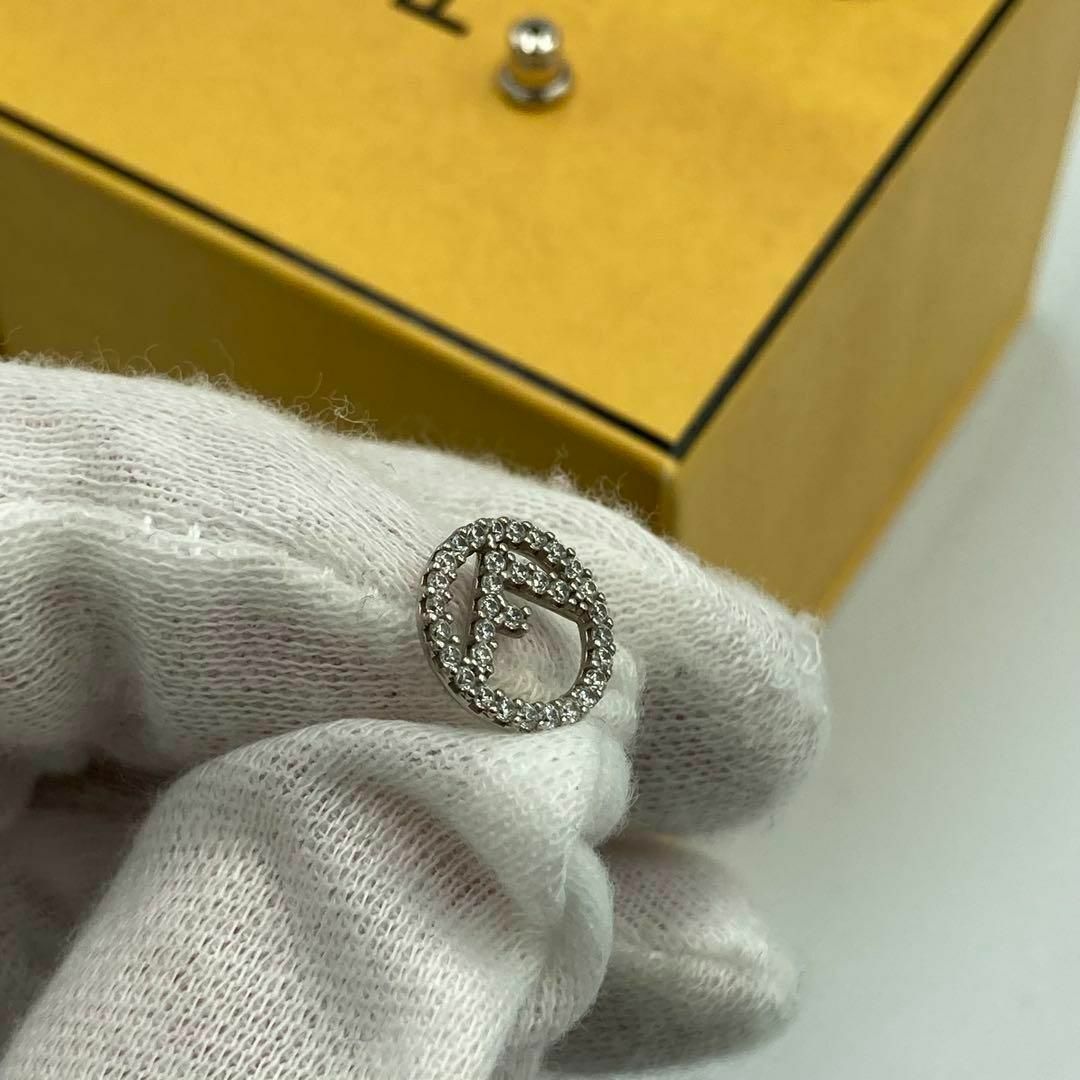 FENDI - ！新品同然！ FENDI ピアス シルバー 両耳の通販 by