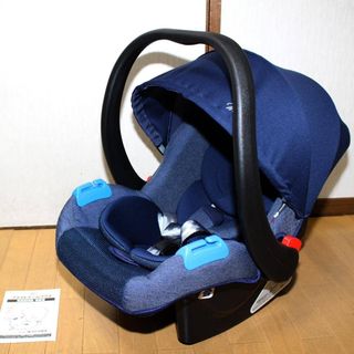 西松屋 - チャイルドシート マムズキャリーレジェプレミアムの通販 by