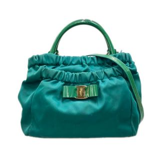 Salvatore Ferragamo（バッグ ・ グリーン・カーキ/緑色系）のフリマ