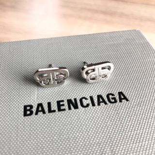 BALENCIAGA（ピアス(両耳用)）のフリマアイテム一覧