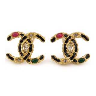 CHANEL（クリスタル ・ ピアス(片耳用)）のフリマアイテム一覧