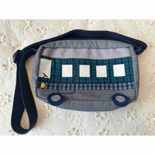 familiar - ファミリア サコッシュの通販 by ©️｜ファミリアならラクマ