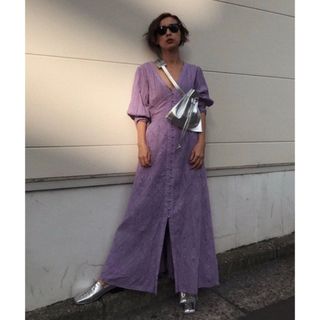 Ameri VINTAGE - LACE SLEEVE REFINED DRESS マスタードの通販 by