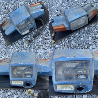 汎用 八角グリップ ネコ柄 ブラック/ブルー 貫通式 新品 ニャンコ