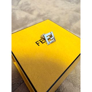 FENDI - FENDI フェンディ FFロゴ フォーエバー ブローチ ブラック