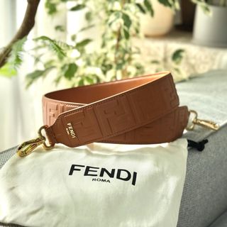 FENDI - FENDI レディース ヘアアクセサリー ヘアクリップ キッズ