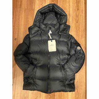 MONCLER（ダウンジャケット ・ グレー/灰色系）のフリマアイテム一覧