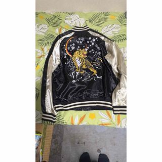 スカジャン (ゴールド/金色系)のフリマアイテム一覧