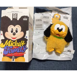 Disney - 【最新☆正規品】リーナベル 冬 お座りぬいぐるみキー