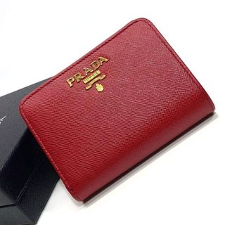 PRADA（財布 ・ レッド/赤色系）のフリマアイテム一覧