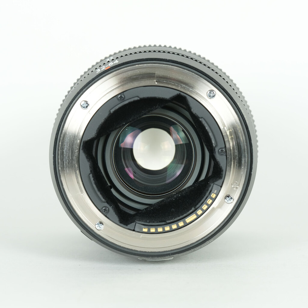 FUJIFILM GF32-64mmF4 R LM WRの出品 | ONE SCENE（ワンシーン）