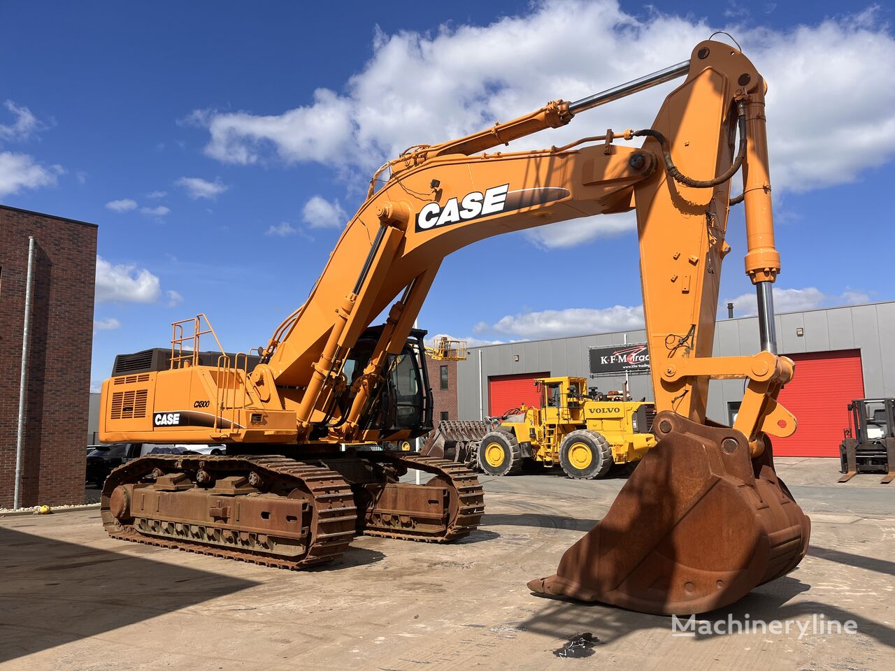 Case CX800 tracked excavator for sale from the Netherlands Leek
