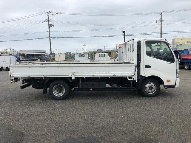 日野 デュトロ 小型 平ボディ TKG-XZU775M (9456)｜中古トラックの