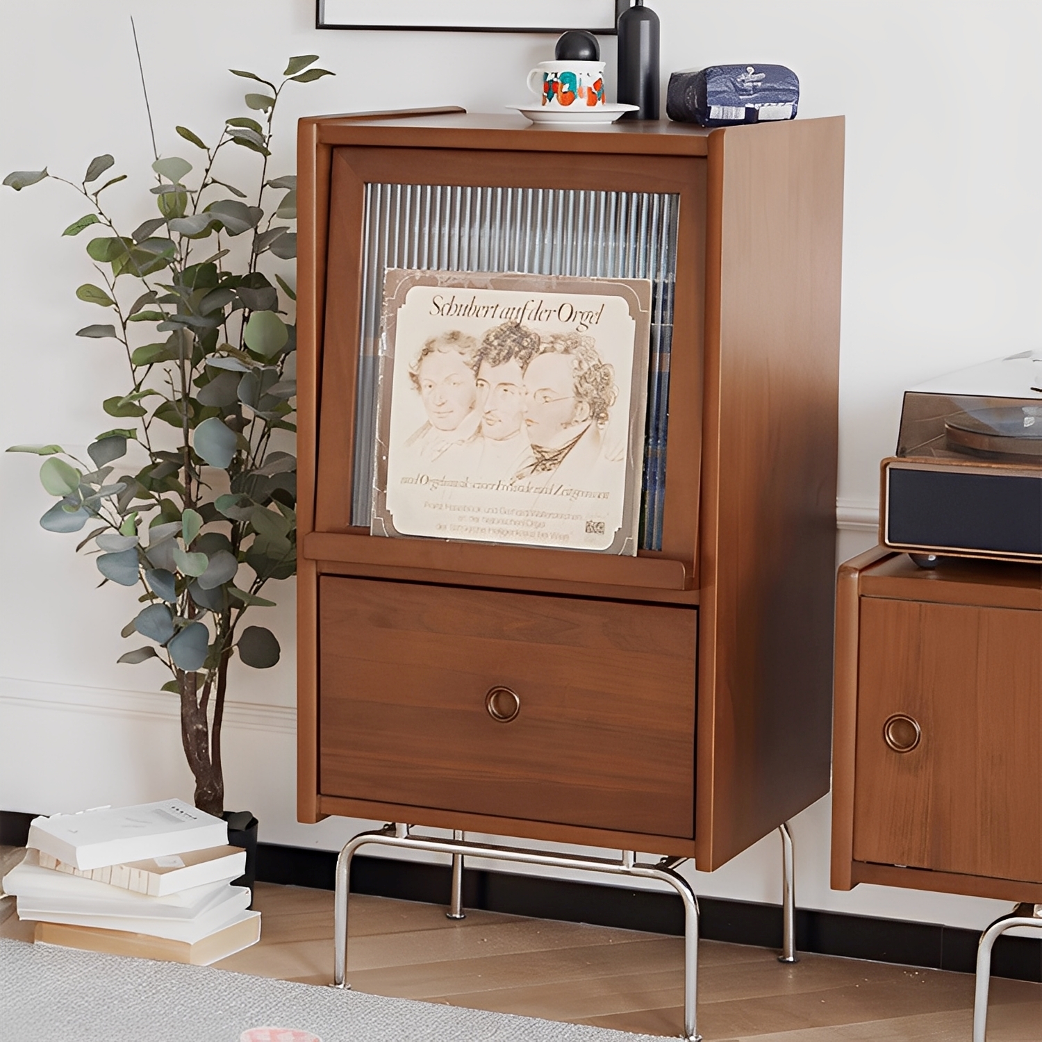 Woody Prime Boxツゲ材 ガラス扉木製サイドキャビネット | ツゲ材と