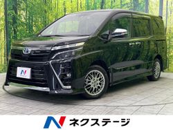ヴォクシー型式：6AA-ZWR80W（トヨタ）のクルマカタログ｜中古車の