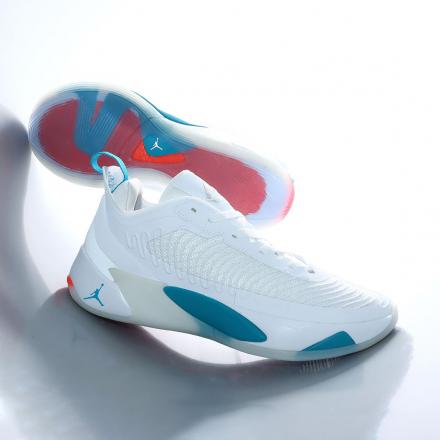 国内9月28日発売予定】ナイキ ルカ 1 PF ホワイト/ネオ ターコイズ