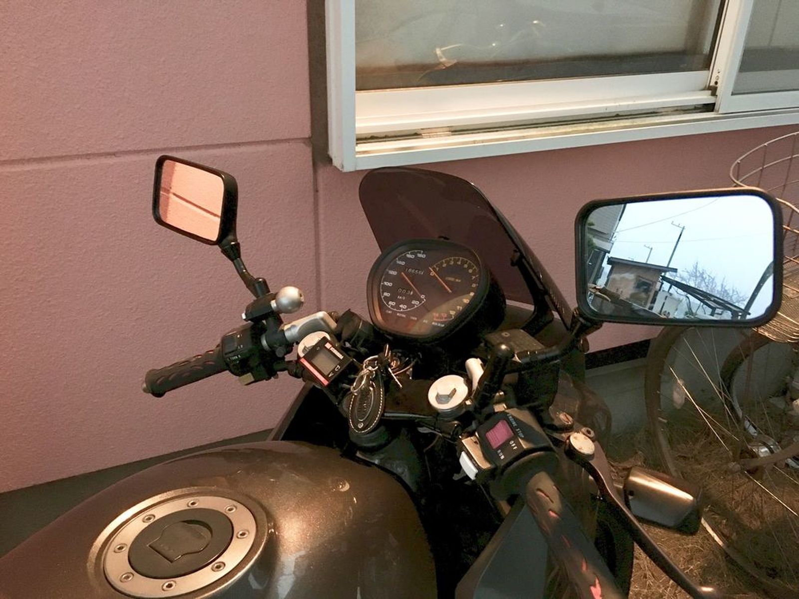 SUZUKI GSX400S カタナ「ミラー交換完了」 | ウェビックコミュニティ