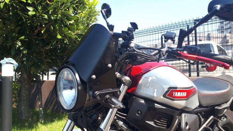 ヤマハ XSR700 スクリーン 口コミ・動画インプレッション (1) | バイク