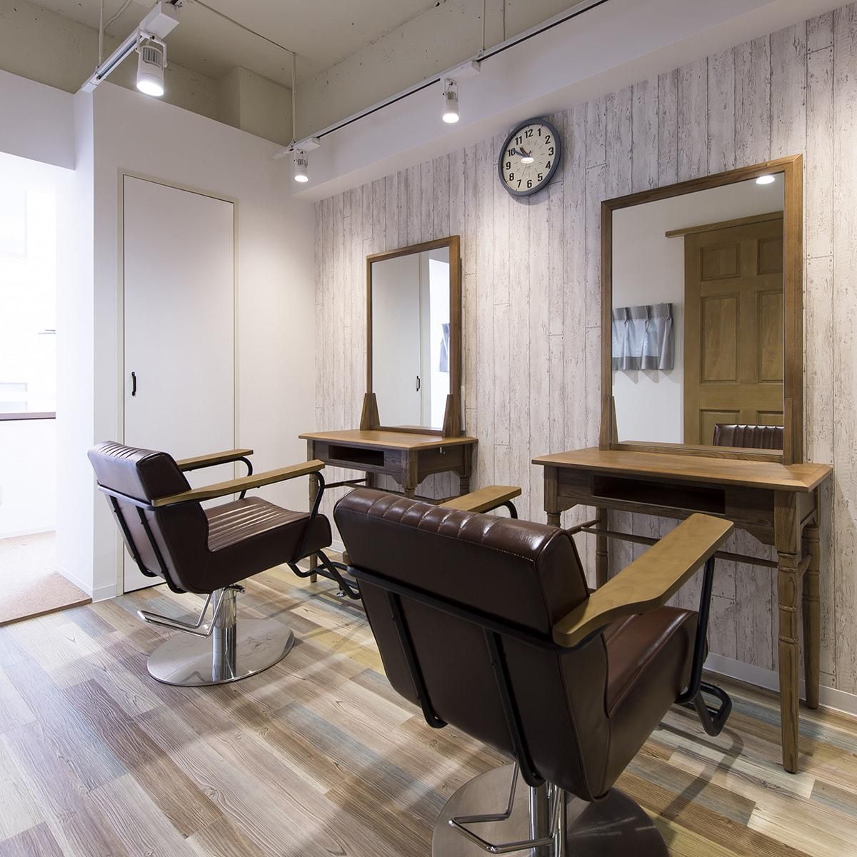 新品】ビューティガレージ 『スタイリングチェア Dr.SPINE (スパイン