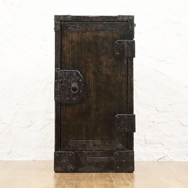 扉付き小引出し 時代金具 和風インテリア 明治時代中期 小ぶり