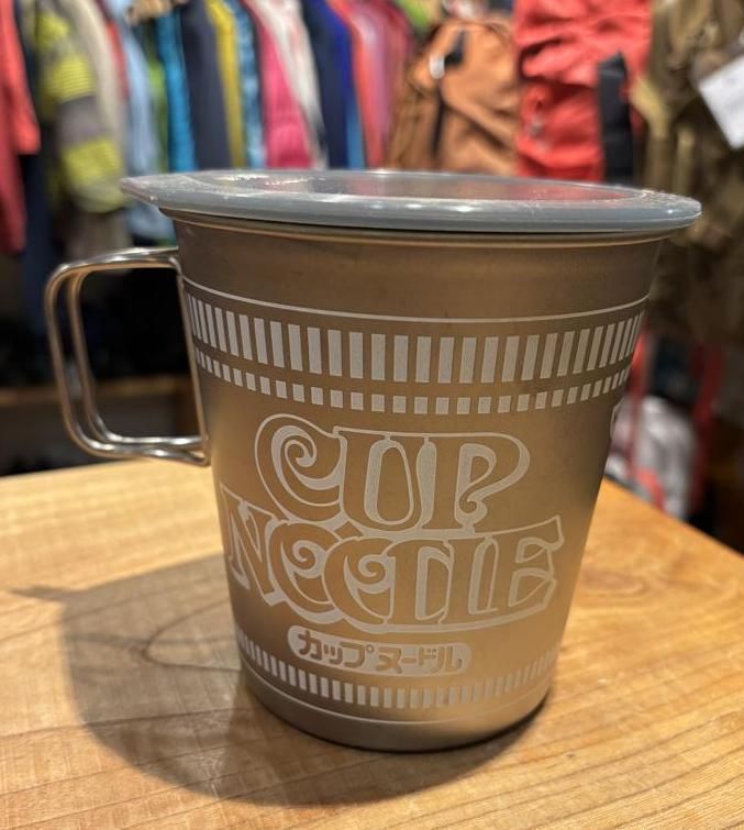 日清 × snow peak スノーピーク＞ カップヌードル型チタンクッカー