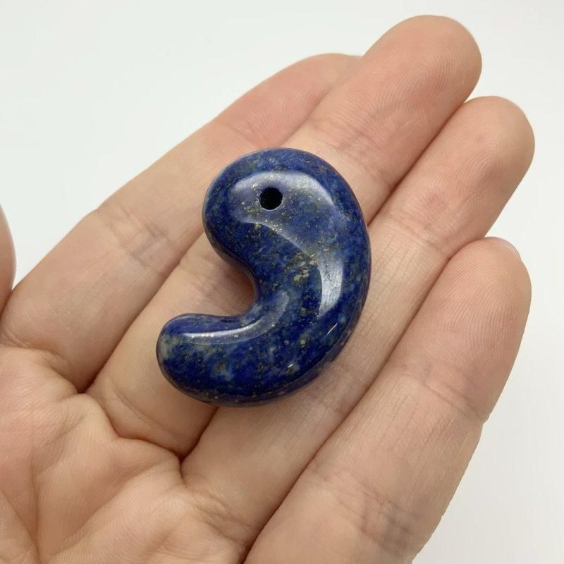 ラピスラズリ AA 勾玉 】 まがたま 瑠璃 半貴石 護符 青金石 天然石