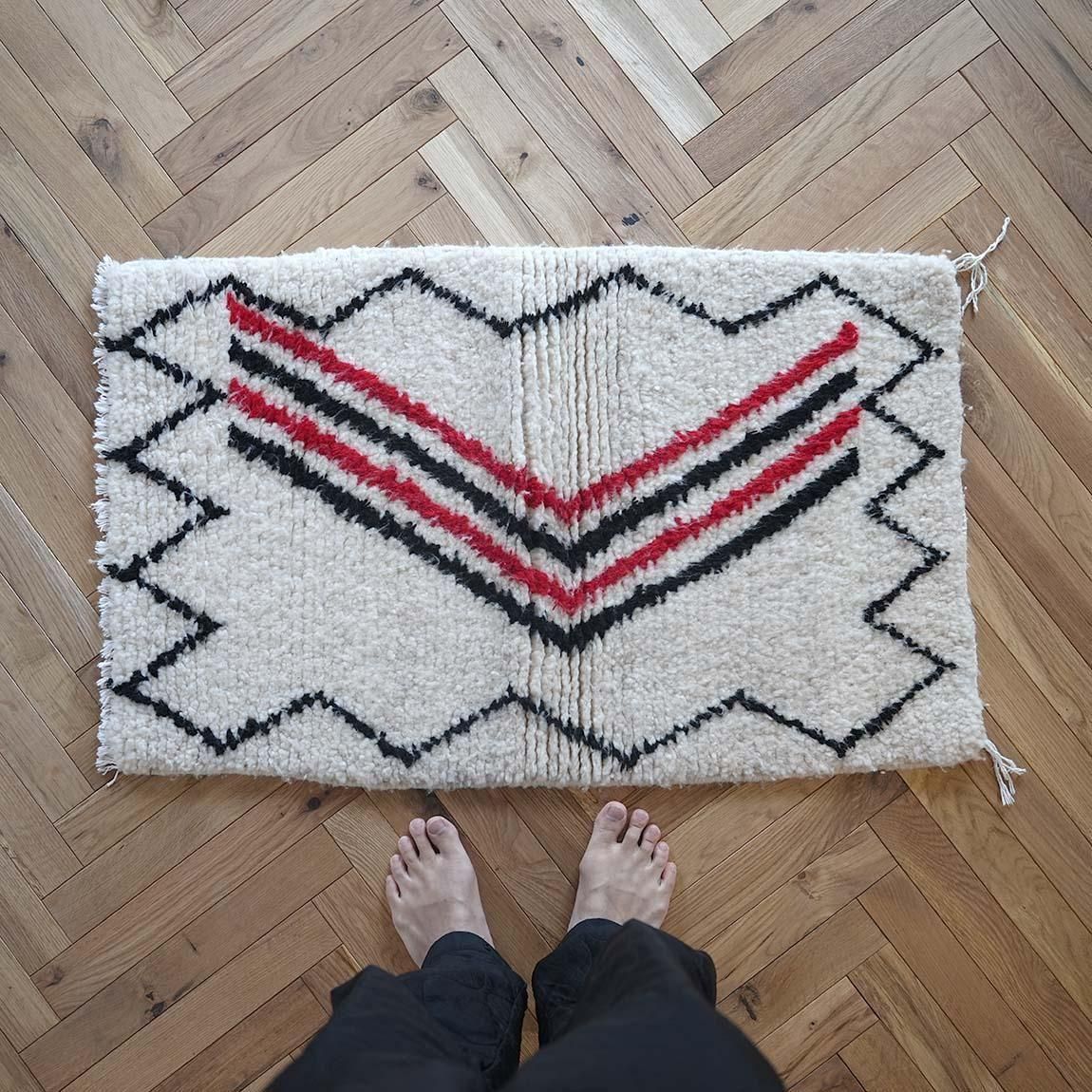 く」の字が目を奪うベニワレン95×60cm【送料無料】 - inie japan