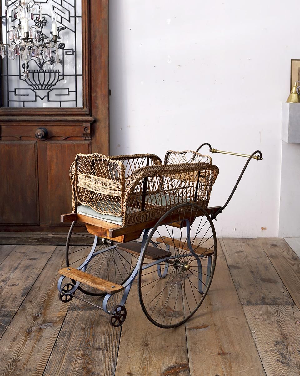 フランスアンティーク ラタン ベビーカー（ベビーバギー・乳母車