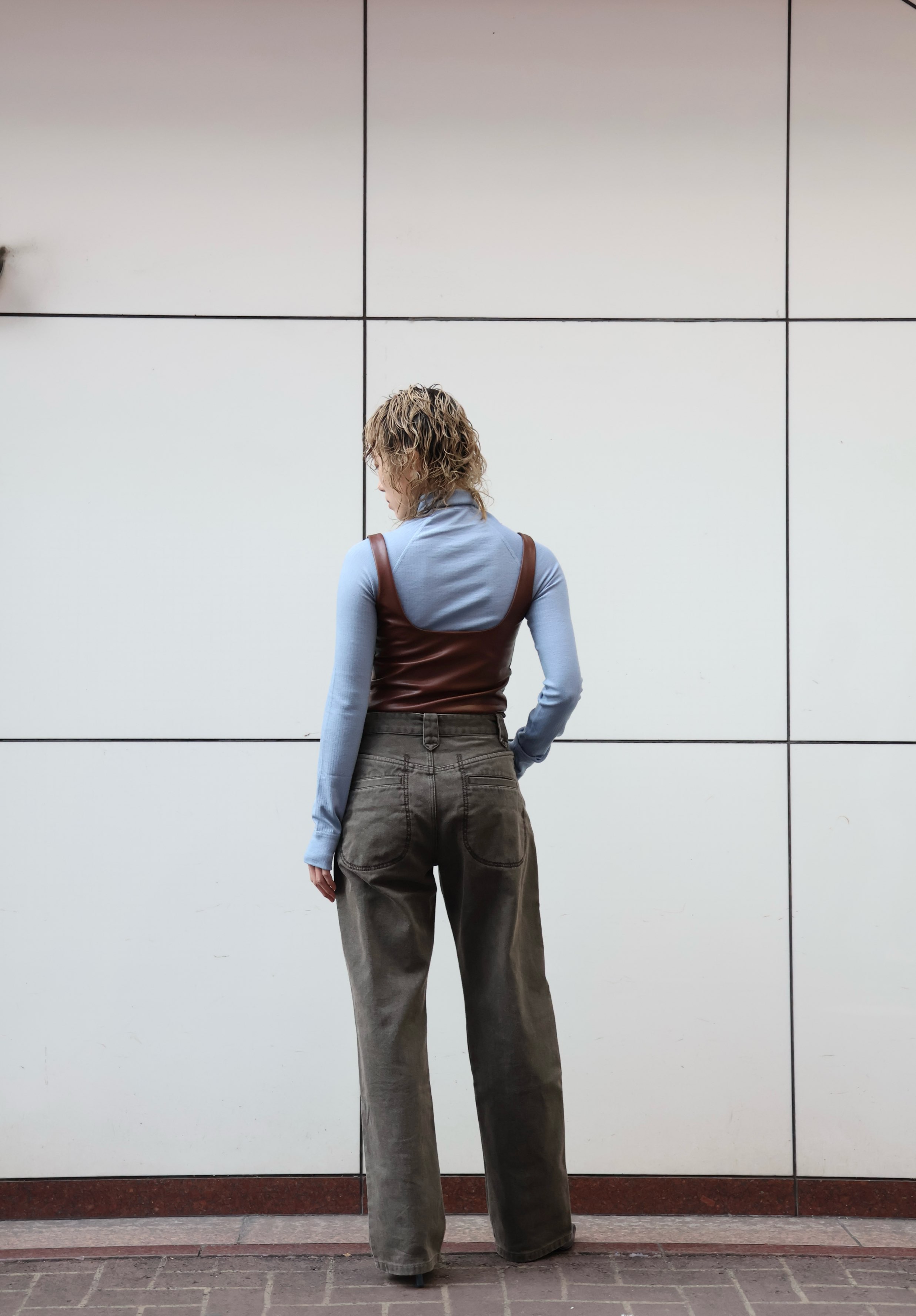 FUMIKA UCHIDA： KATSURAGI STRAIGHT PANTS - TAUPE - ORANN ONLINE SHOP