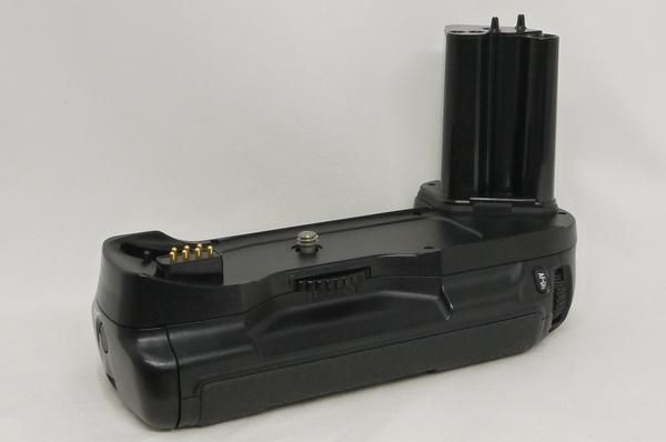 ニコン マルチパワーバッテリーパック MB-15 (ニコン F100用) 極上美品