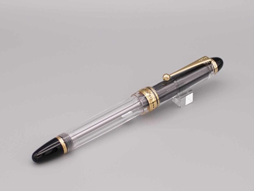 プランジャ式吸入機構万年筆 カスタム 823 透明 - Pen and message.