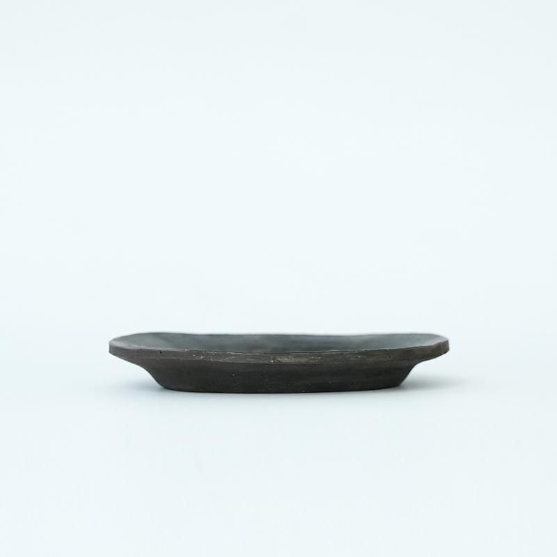 石原稔久/黒楕円皿- dieci｜online shop