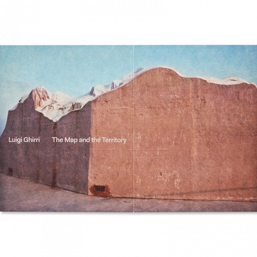 Luigi Ghirri / THE MAP AND THE TERRITORY - HOEK