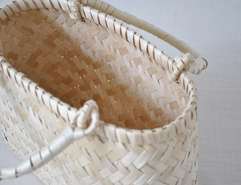 イタヤ細工 手提げかご（S） - 日本の手仕事の店 ちゃらっぽこ -ちゃら