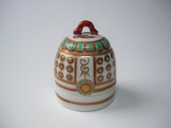 色絵 釣鐘香合 (共箱)高野昭阿弥 - 茶道具販売 栗林園