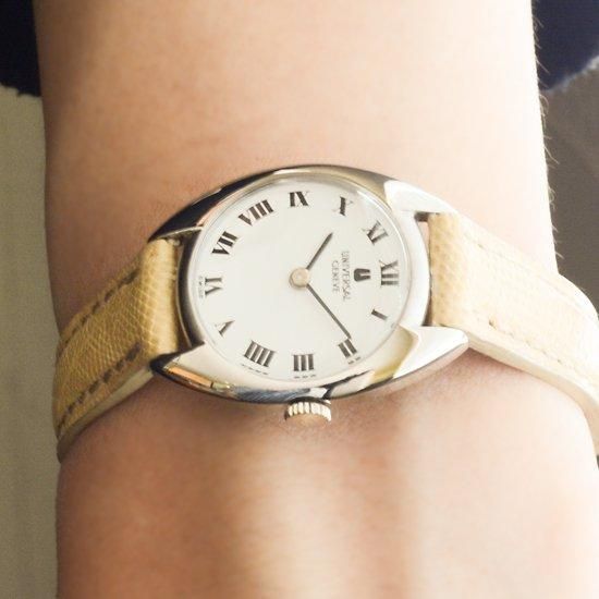 ユニバーサルジュネーブ UNIVERSAL GENEVE｜オーバル｜手巻き・1960