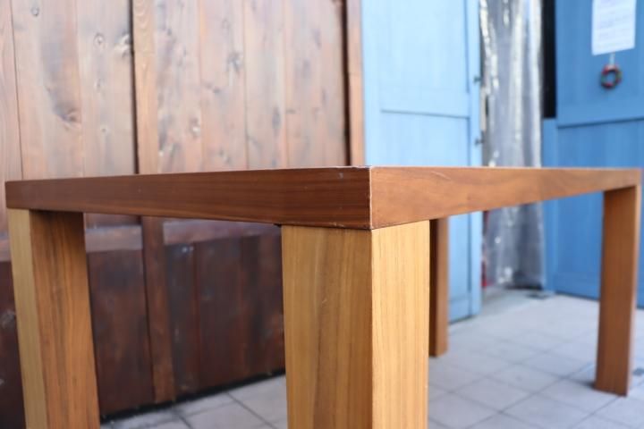 北欧デンマークのBoConcept(ボーコンセプト)のウォールナット