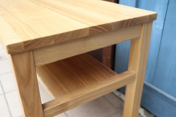 無印良品(MUJI)の稀少なタモ材木製ベンチです。タモ無垢材を使用した