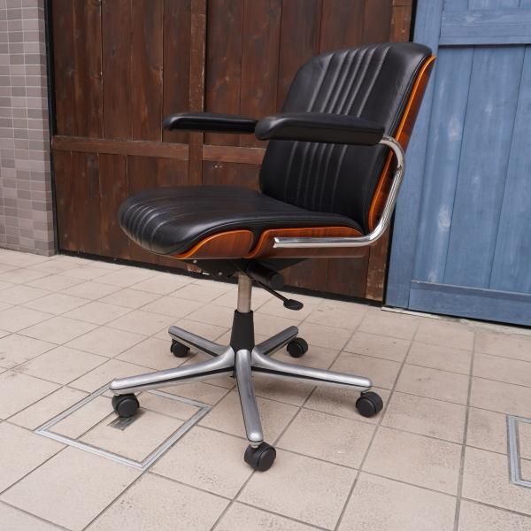 スイスのgiroflex (ジロフレックス)より人気のBRASA(ブラサ)デスク