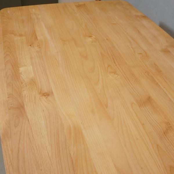 MOMO natural(モモナチュラル)の人気シリーズVIBOのダイニングテーブル