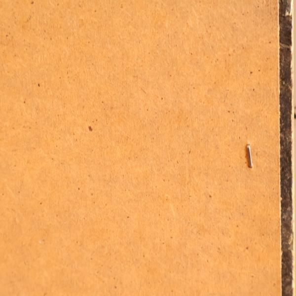 イタリア Demain(ドマン)の高級感漂うウォールミラーです