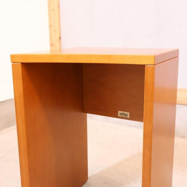 arflex(アルフレックス)のPORTO(ポルト)ネストサイドテーブルです